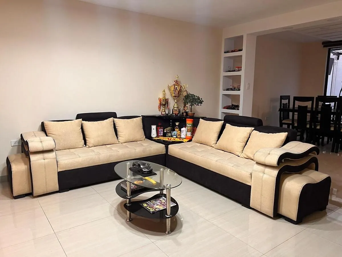 Scairbnb Quito